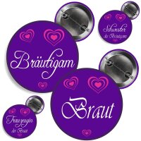 Button -- XXX der Braut / des Bräutigams -- lila